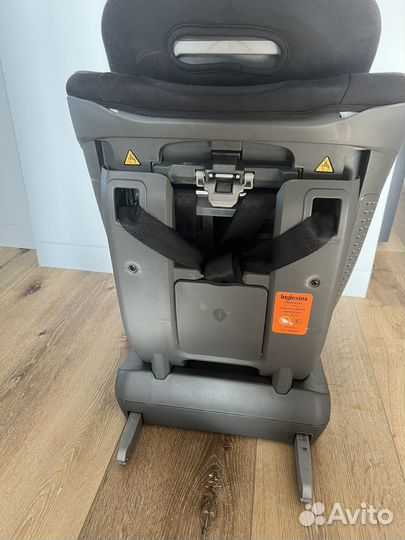 Inglesina newton автокресло