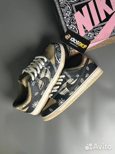 Кроссовки Nike SB Dunk Low x Travis Scott