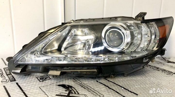 Фара левая Lexus Es