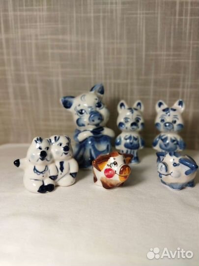 Фигурки животных. Гжель