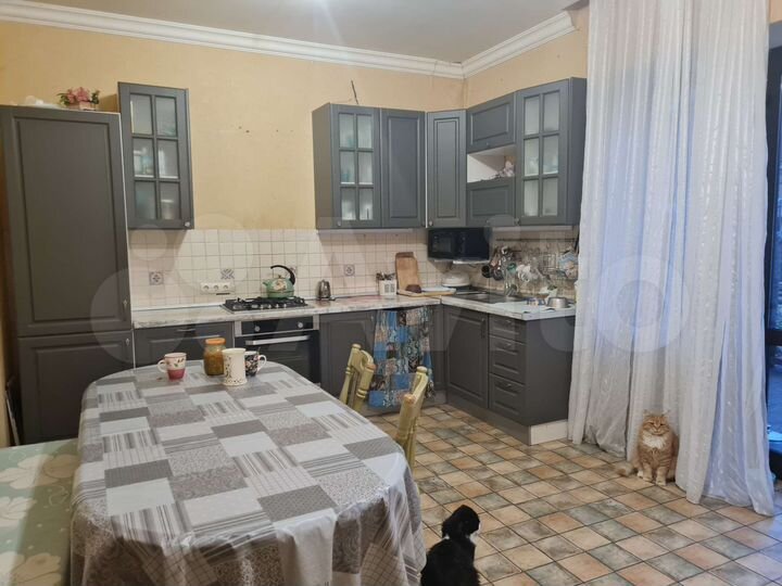 Комната 18 м² в 2-к., 1/2 эт.