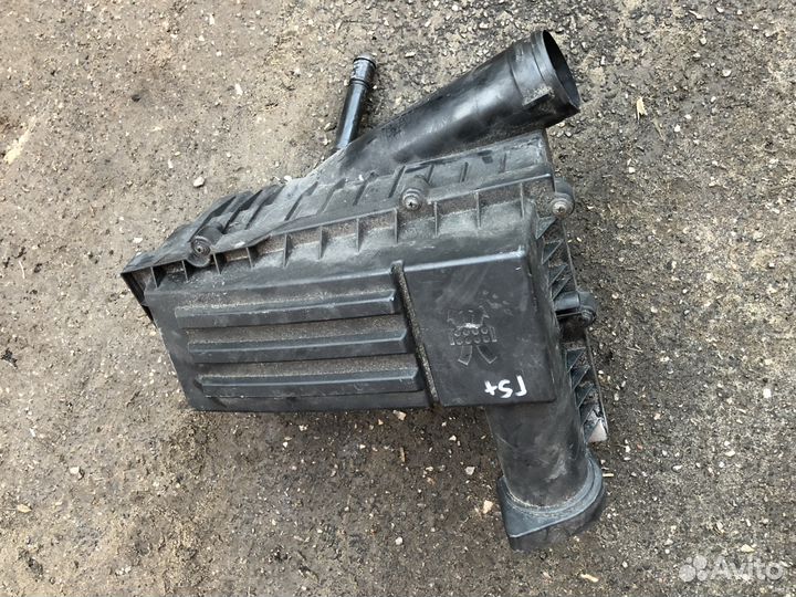 Корпус воздушного фильтра VAG 1K0129620F