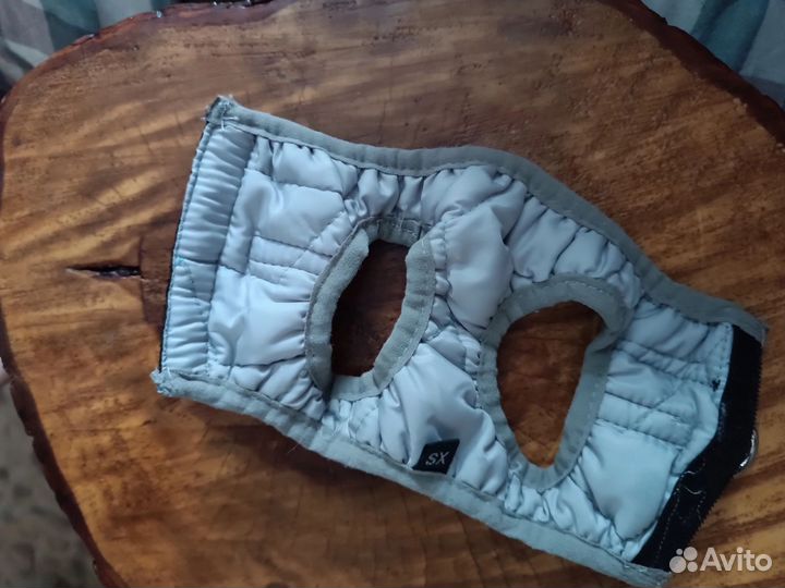 Шлейка тёплая XS б/у