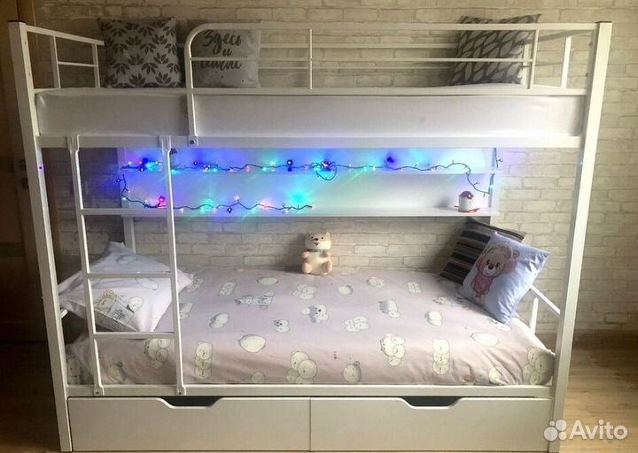 Двухъярусная кровать новая