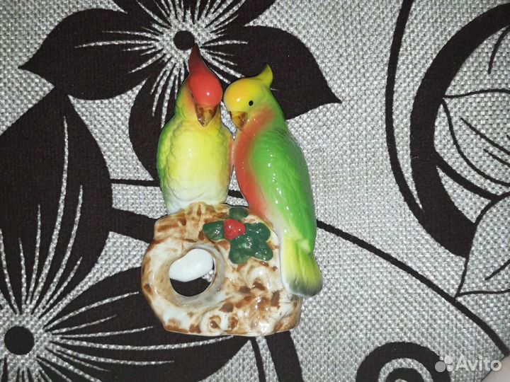 Статуэтка птицы