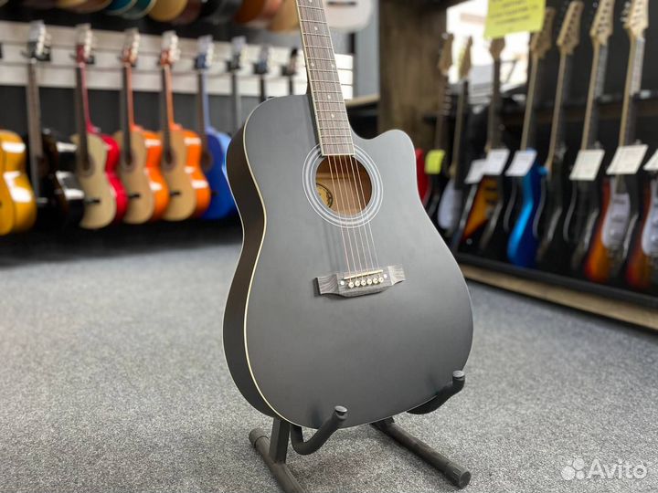 Акустическая гитара