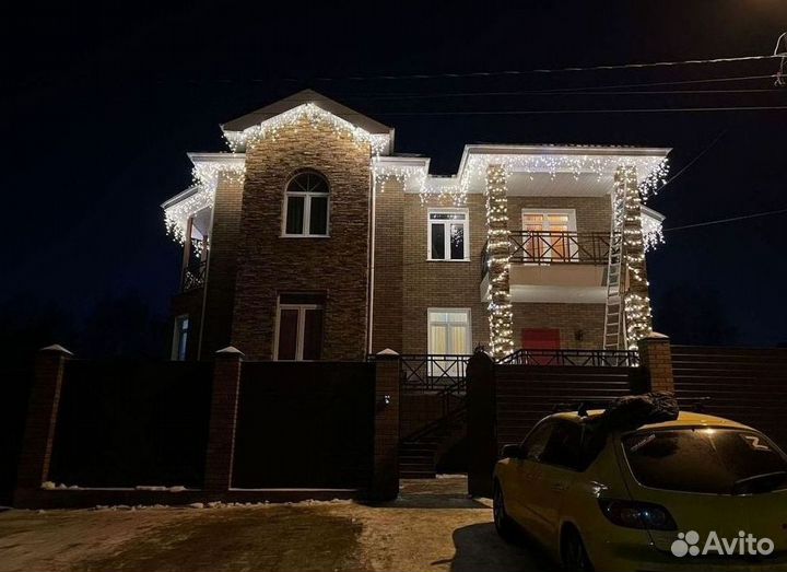 Новогоднее украшение дома / Монтаж гирлянды