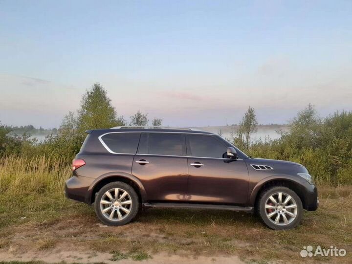 Infiniti QX56 5.6 AT, 2012, 200 000 км