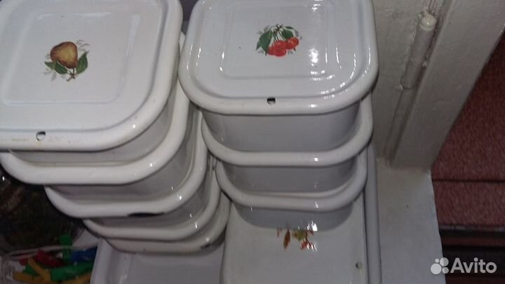 Продаю эмалированные формы для холодца, заливного