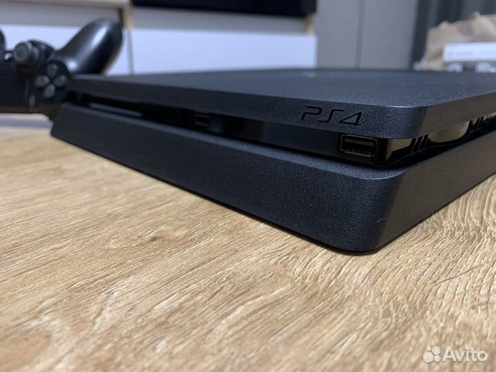 Ps4 Slim 1TB 125 игр