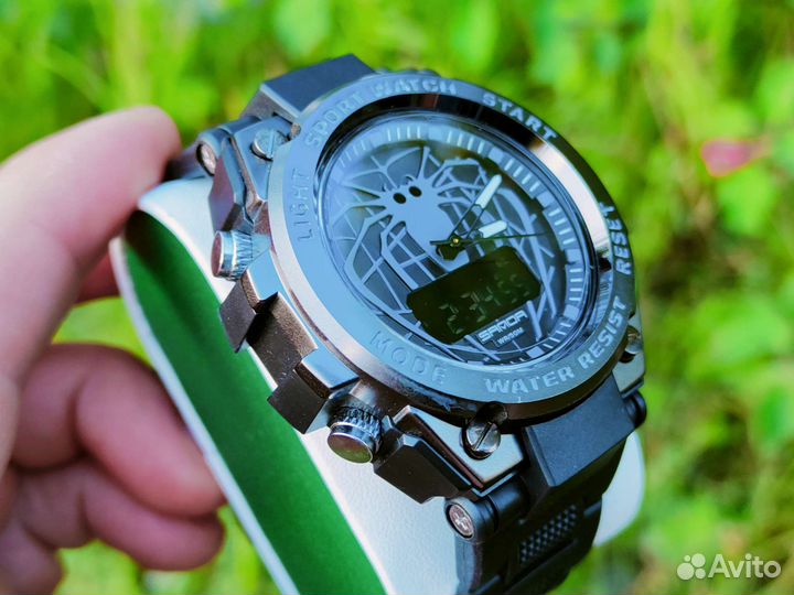 Водонепроницаемые спортивные часы