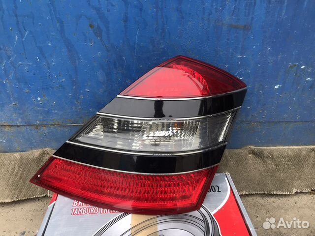 Фонарь задний правый Mercedes S-Class W221