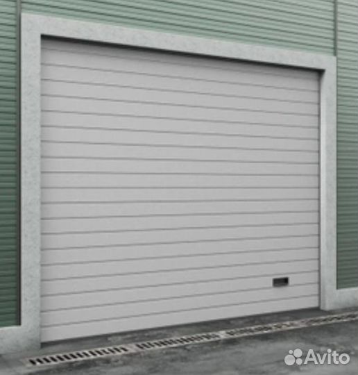 Секционные ворота