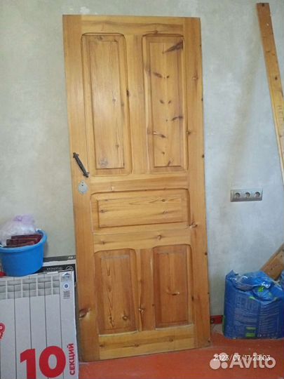 Дверь входная деревянная бу