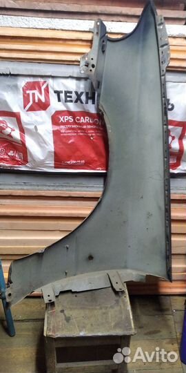 Форд Скорпио 92-93г крыло переднее правое