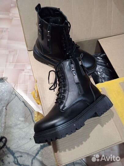 Ботинки зима новые 38