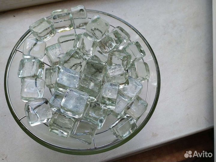 Ваза стеклянная с искусственным льдом