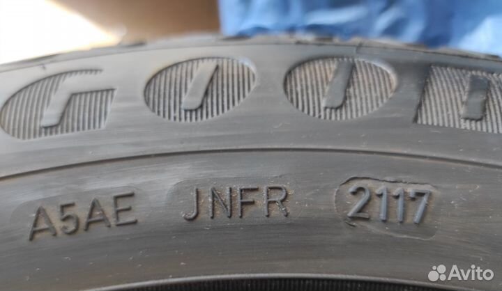 Goodyear Ultragrip Ice Arctic 195/65 R15