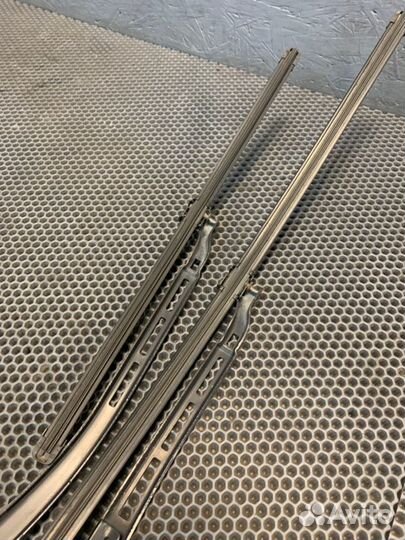 Поводок стеклоочиститель передний Bmw 335 Xi E92