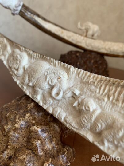Сувенир ручной работы из бивня мамонта