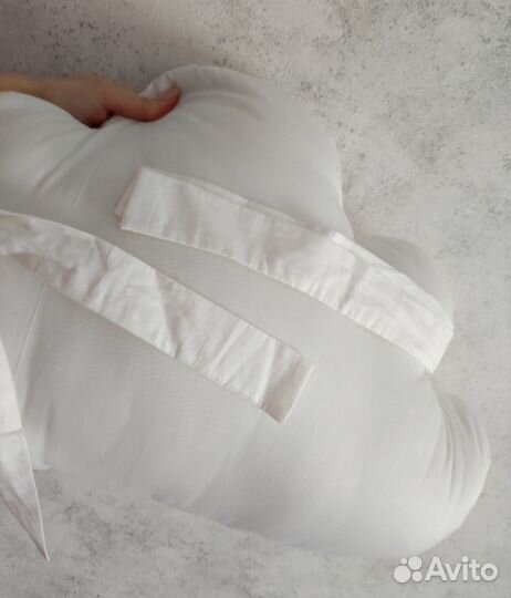 Декоративная подушка в кроватку