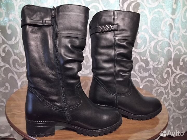 Продаю сапоги