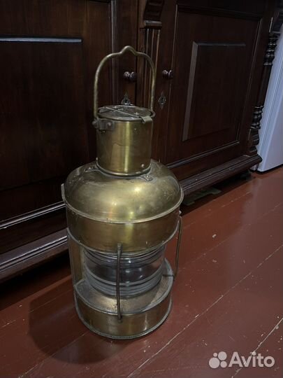 Старинный корабельный якорный фонарь
