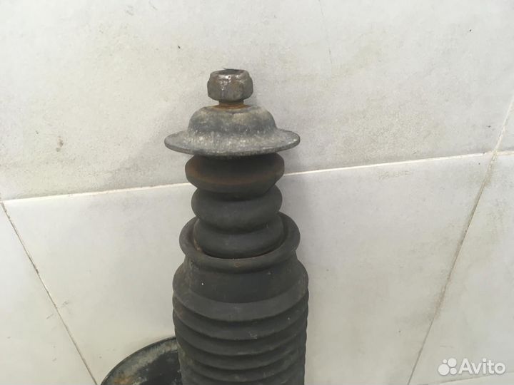 Амортизатор передний Felicia 1995-1998