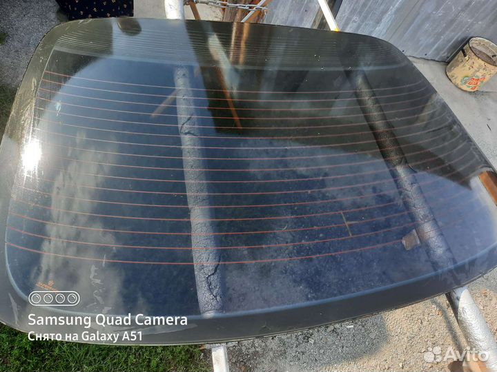 Заднее стекло chrusler cirrys с 1996 -2001 гв