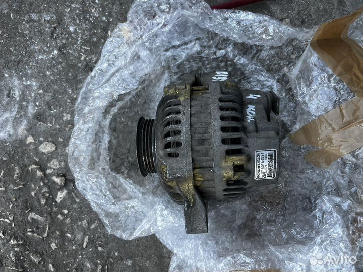 Продам генератор Хонда d13b