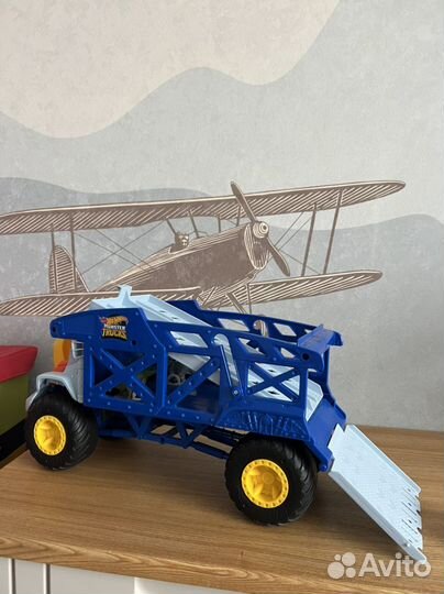 Hot wheels monster truck