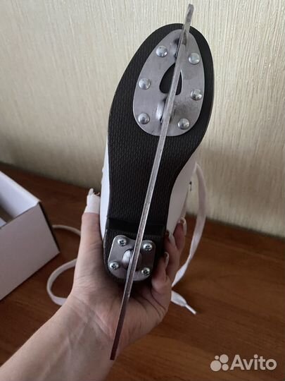 Коньки фигурные детские 31 размер