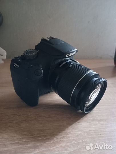Фотоаппарат Canon 2000d