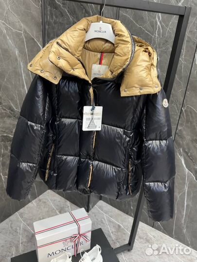 Пуховик Moncler