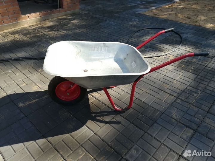 Садовая тележка тачка