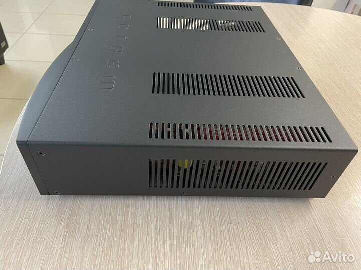 Anthem STR Preamplifier