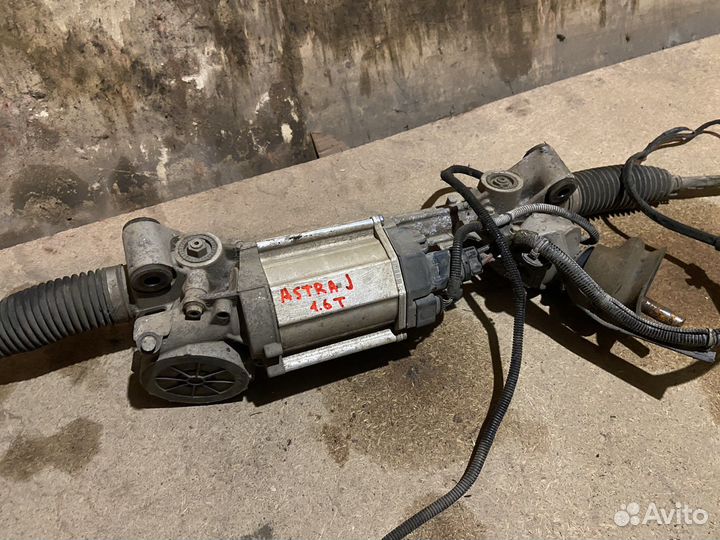 Рулевая рейка Opel Astra J