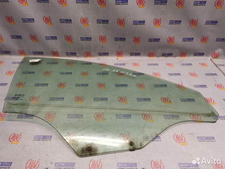 Стекло двери передней, правой Opel Antara