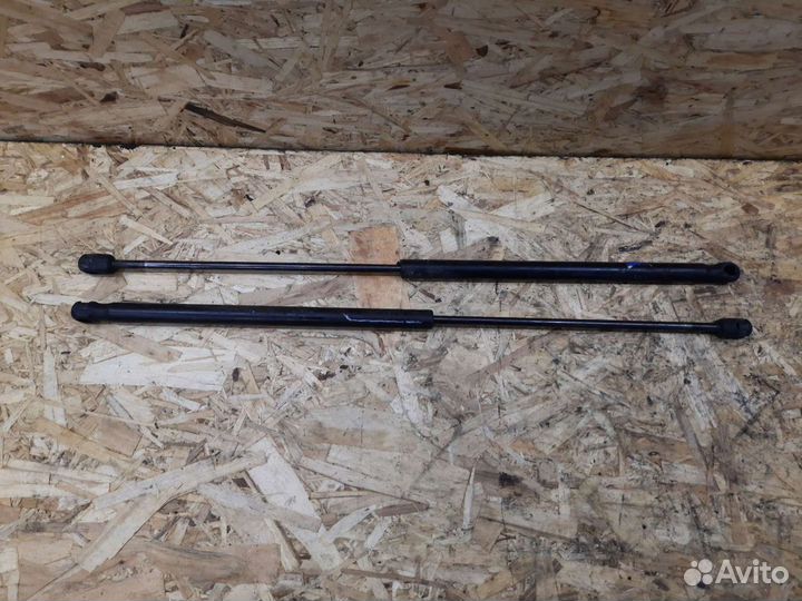 Газовые упоры крышки багажника Ford focus 2 хетч