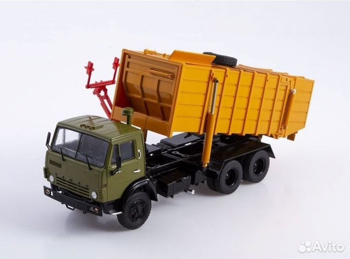 Мусоровоз ко-415А SSM 1:43