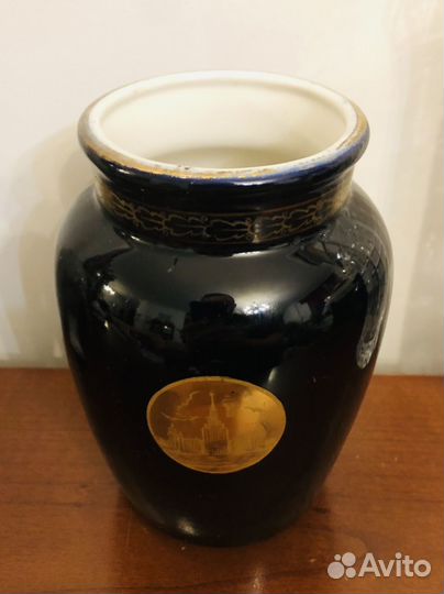 Фарфоровая ваза лфз