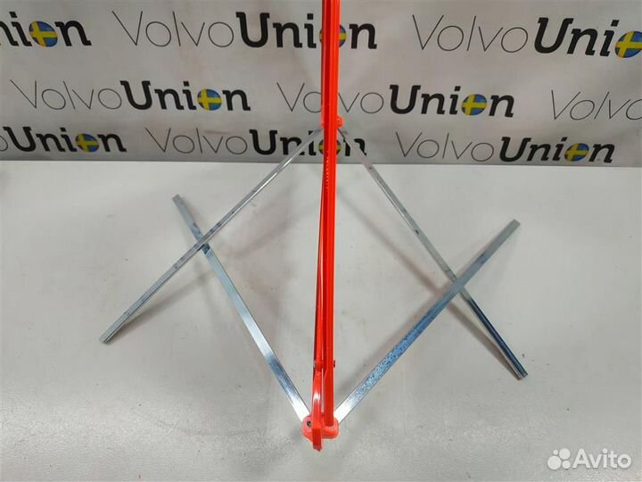 Знак аварийной остановки Volvo S40 II (2004-2007)