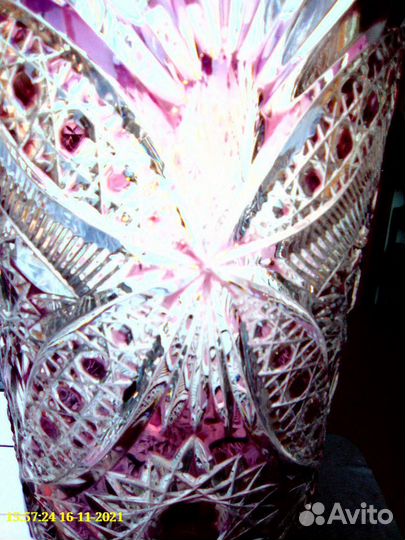 Большая хрустальная ваза