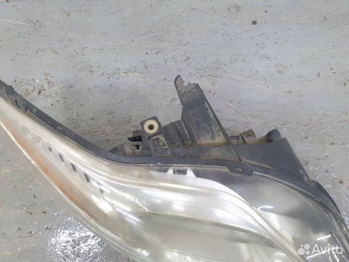 Фара правая Ford Mondeo 4 2.3 2008