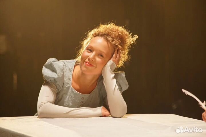 Педагог по сценической речи / вокалу