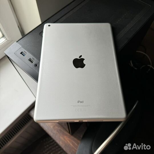 iPad 7 поколения
