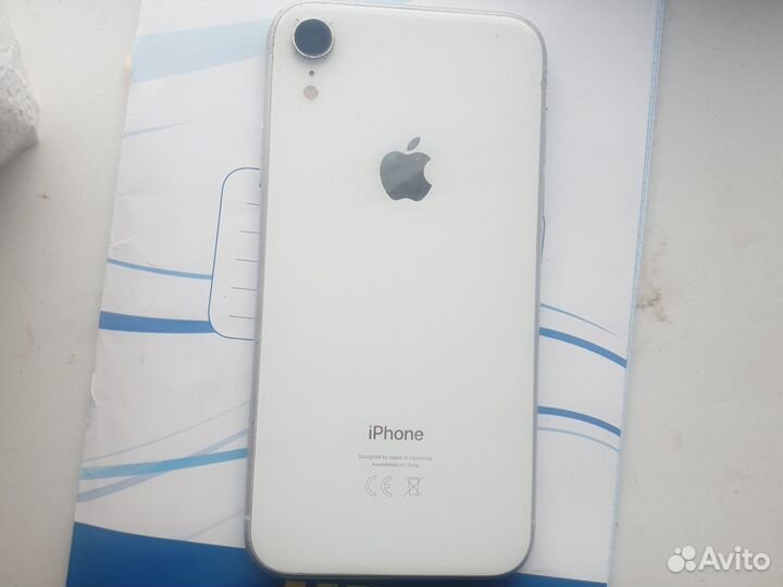 iPhone Xr, 64 ГБ