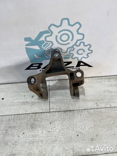 Кронштейн кпп Mazda CX 7