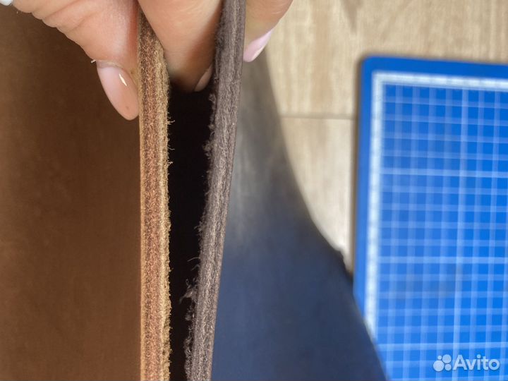 Натуральная кожа пола