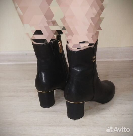 Ботинки женские